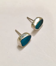 Load image into Gallery viewer, Cobalt blue genuine sea glass stud/post earrings